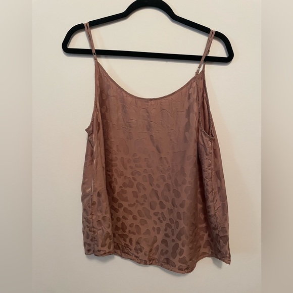 Babaton Everly Camisole, Leopard Jacquard, Size Large. - Picture 8 of 9